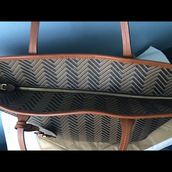 Lauren Ralph Lauren Collection Large Tote - Picture 10 of 11